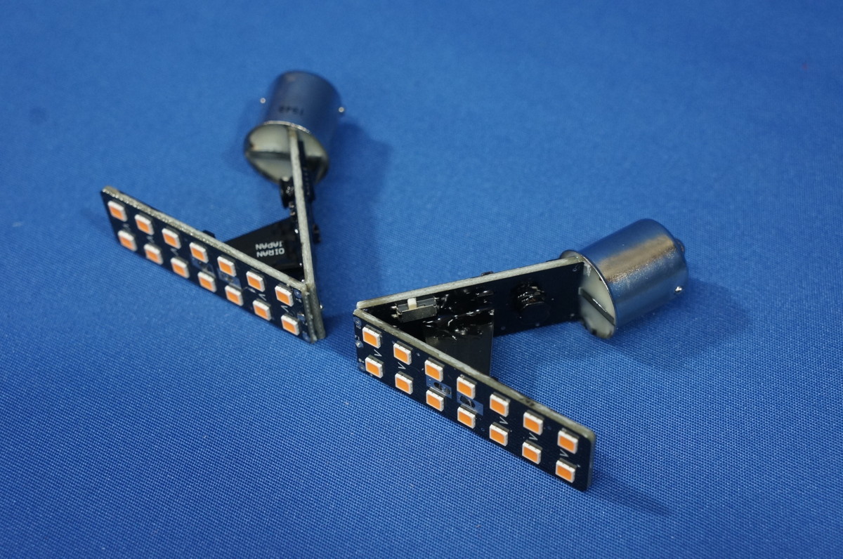 レンジャープロ用 LED シーケンシャルウインカーバルブ 【ドアサイド 