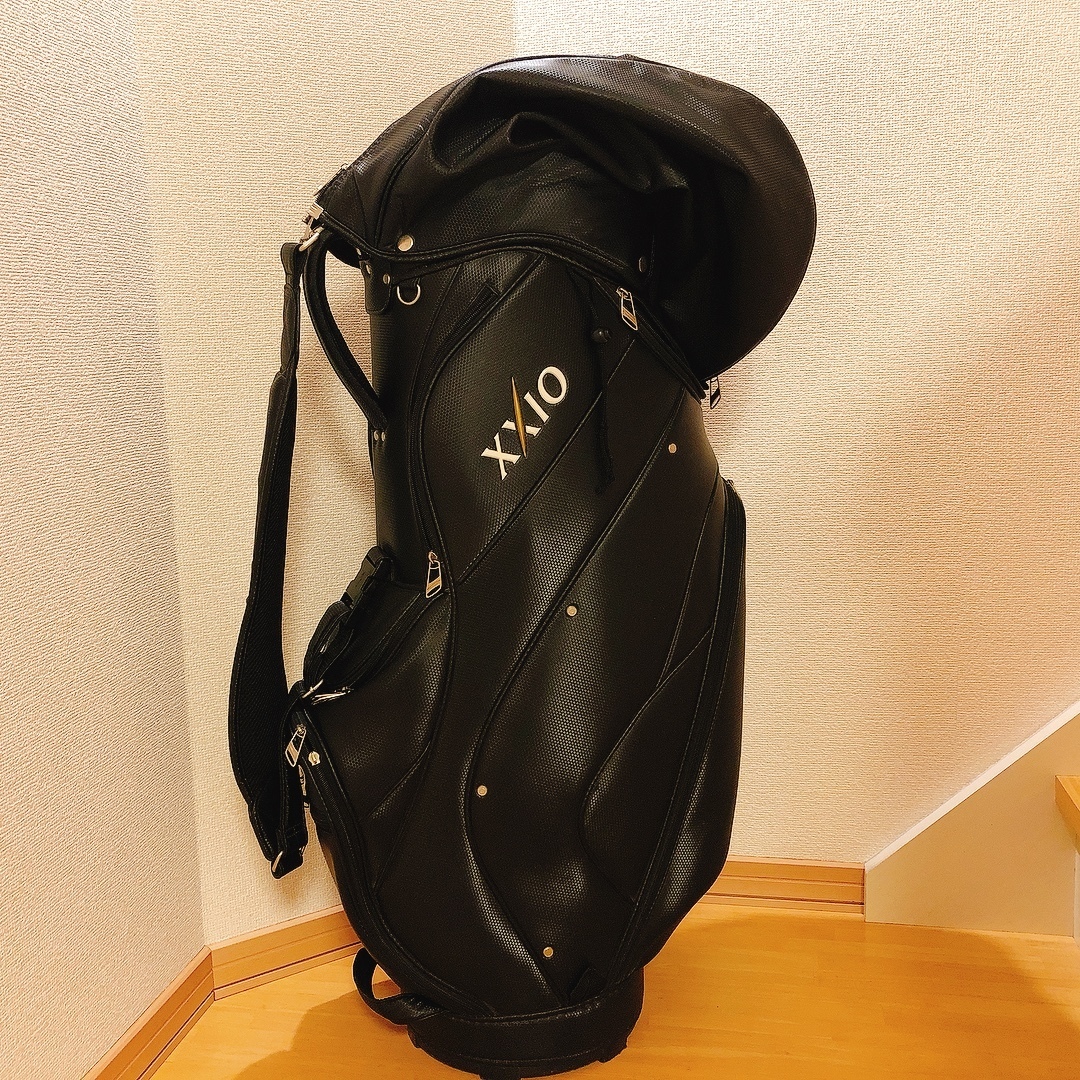 □ 美品 ダンロップ ゼクシオ キャディバッグ XXIO GGC-X093 9.5型