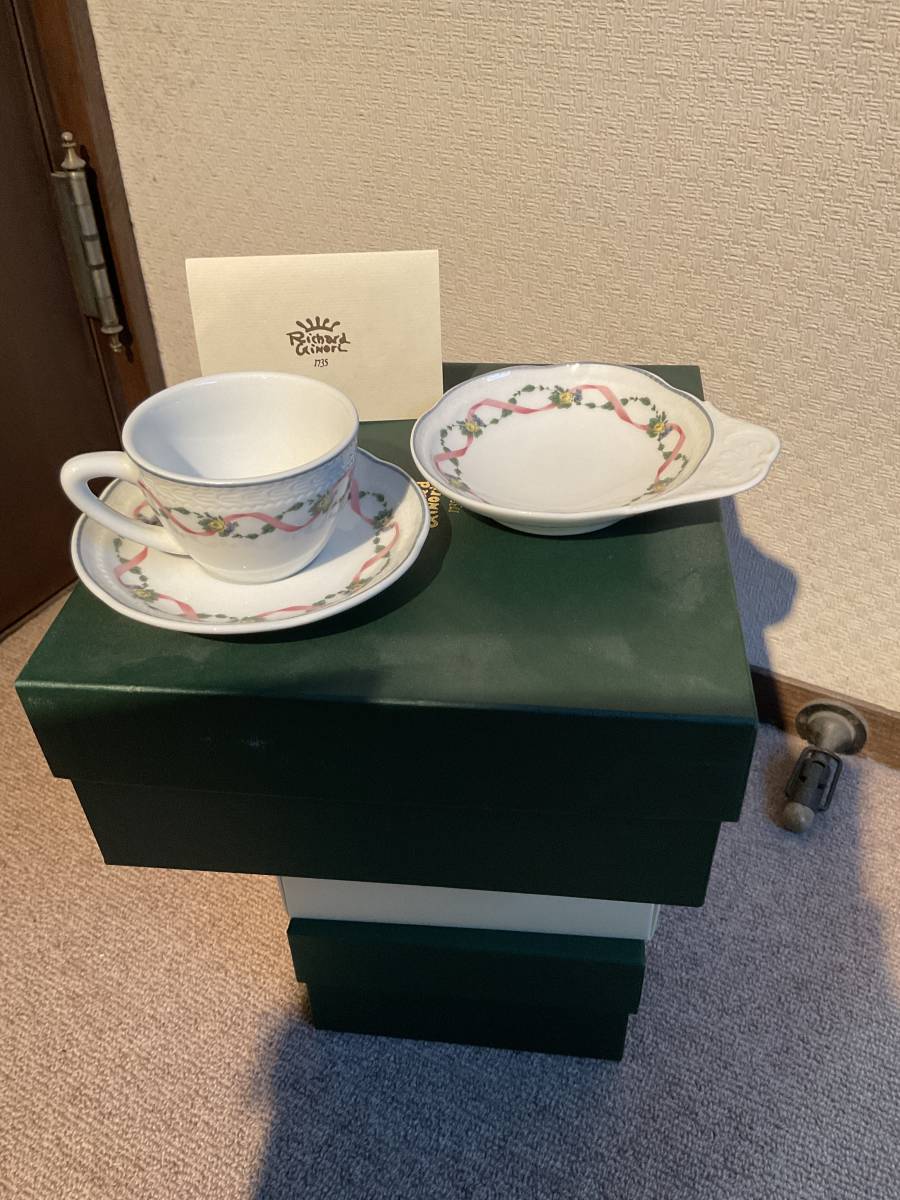 【最安値，大得価】 リチャードジノリ コーヒーカップと皿 お菓子入れ皿 備品 アマゾン 8000円から12 000円以上の値がついています(リチャードジノリ)｜売買されたオークション情報、yahooの商品情報をアーカイブ リチャードジノリ