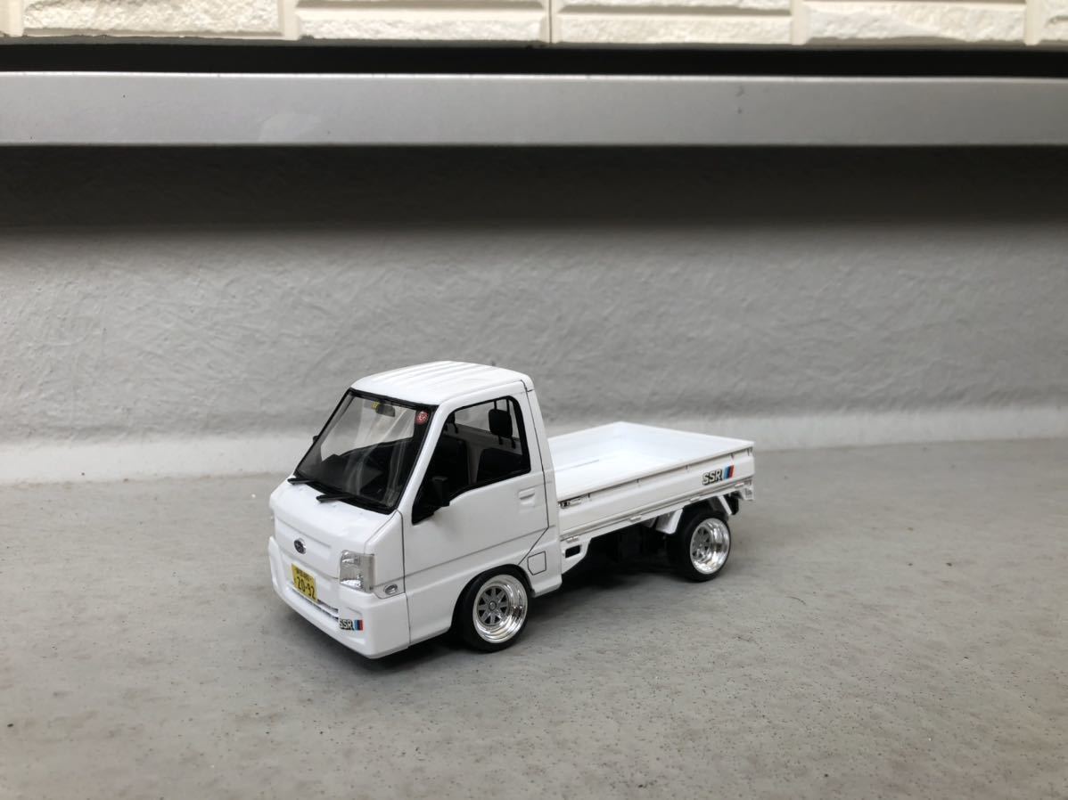 アオシマ製、スバル、サンバー完成品！！1/24、SSR、仕事車、営業車
