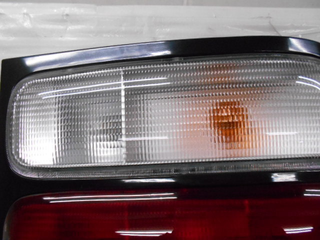 Mai 專用 993478 コースター XZB50 右テールランプ 後期 81550-36420【社外新品】