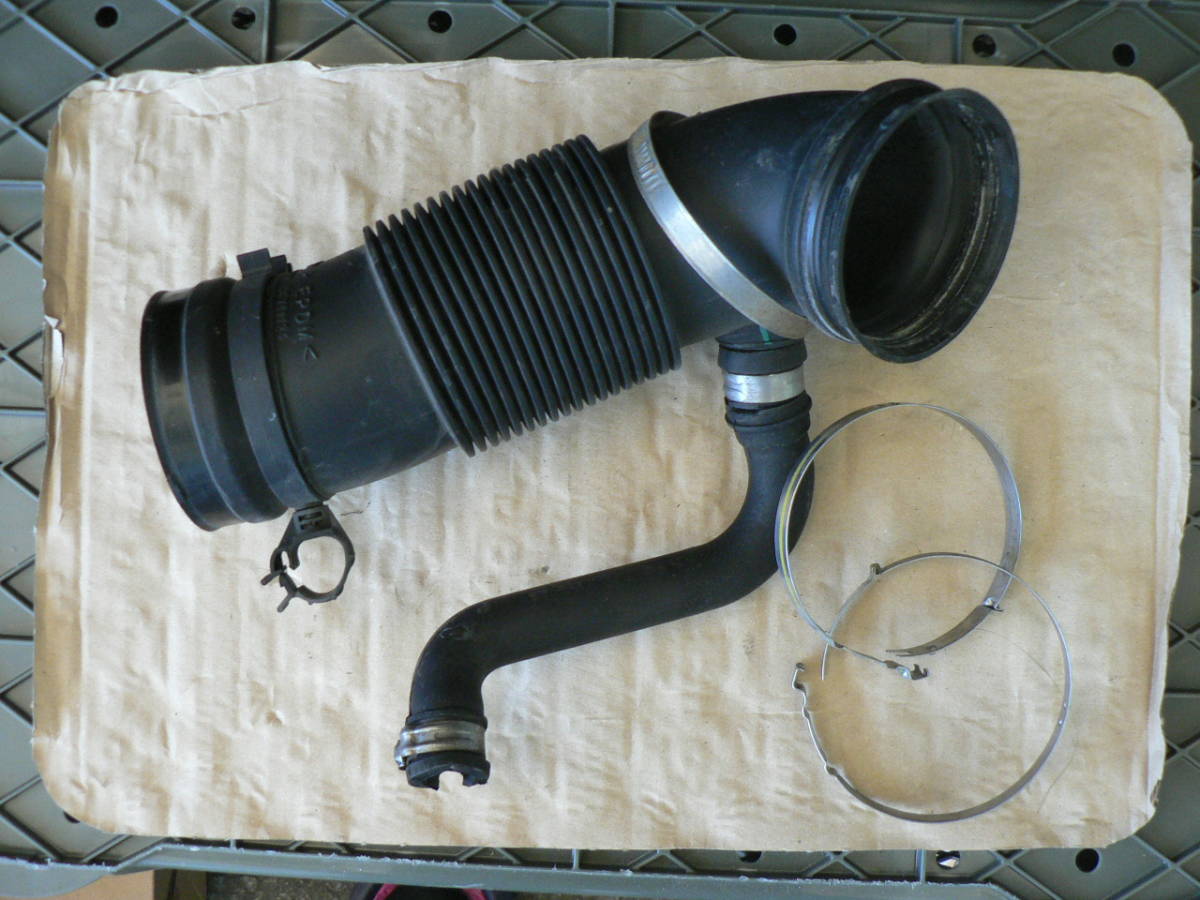 アルファロメオ 147 937AB インテークパイプ 5008046741124