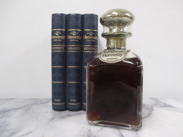 Q128☆古酒☆未開栓☆Hennessy ヘネシー シルバートップ ブック型箱