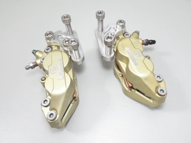 ZZR1100D/ZXT10D 社外 brembo/ブレンボ 40mm キャリパー 62mmサポート