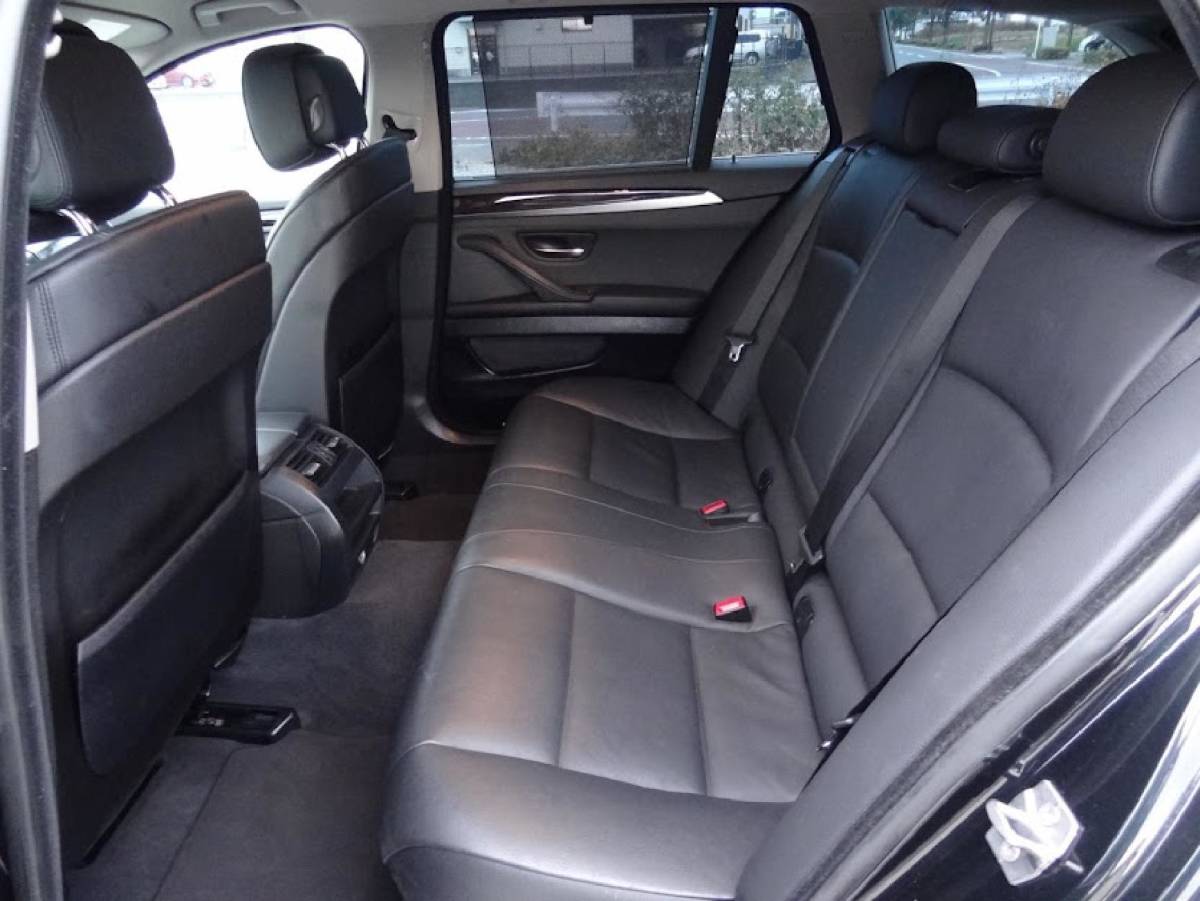 売り切りBMW 523d ディーゼル ブルーパフォーマンス ハイラインPKG 25 