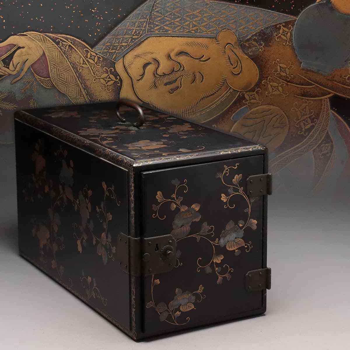 文化遺産オンライン | 黒漆塗花枝円文蒔絵五段重 林原美術館 ART OF