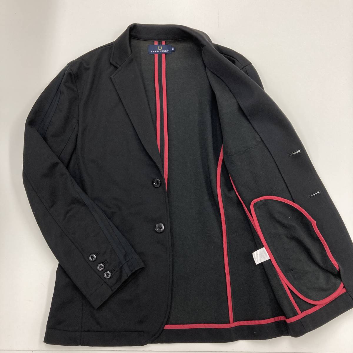 大人のスポーツラグジュアリーFRED FRED PERRY フレッドペリー