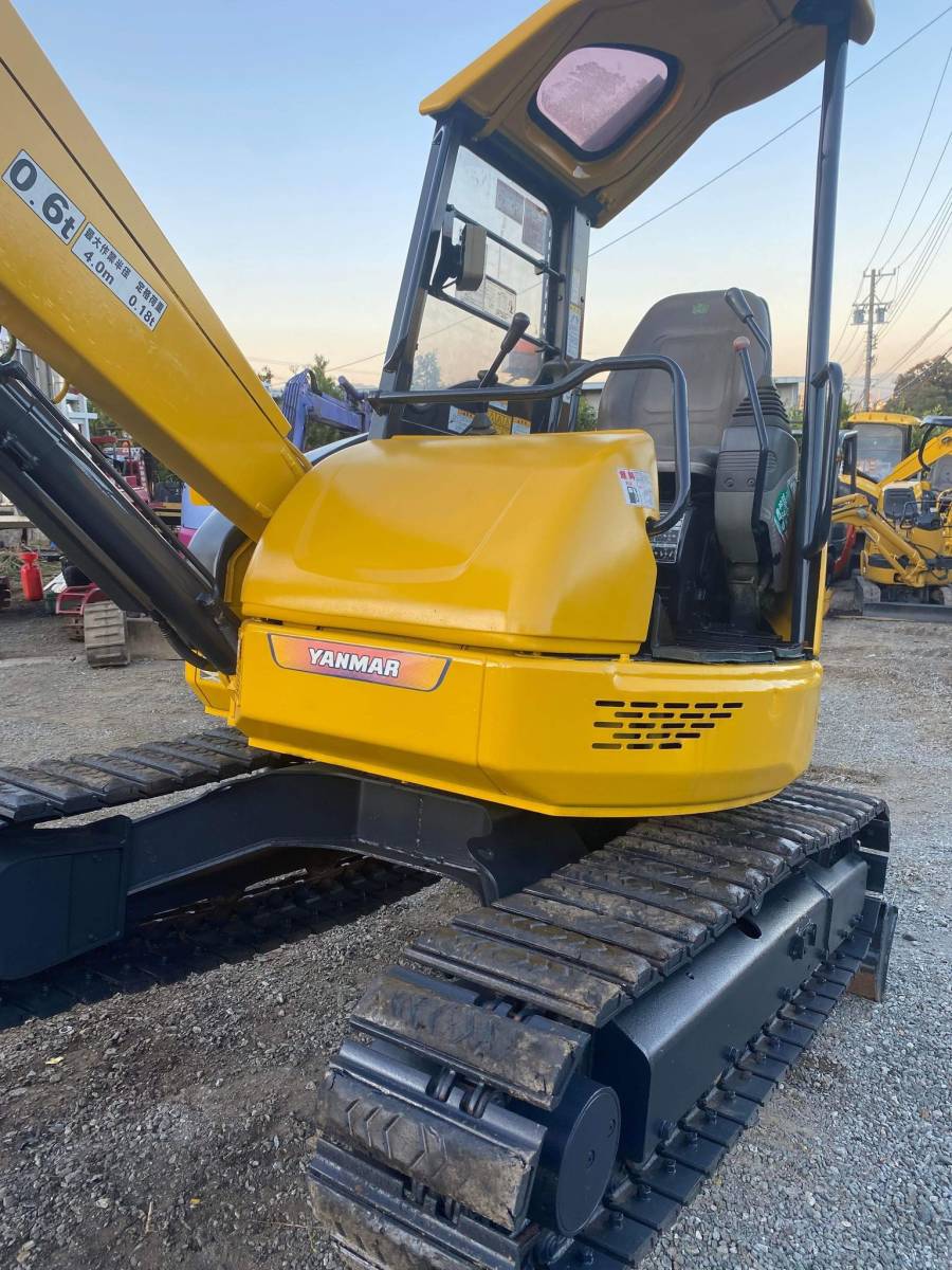 ヤンマー クローラバックホー B3-5 Σ(シグマ)ブーム,パターン有り,移動式クレーン0.6付き,使用時間3200hr 再塗装済み,作動品,下取り可能 _6