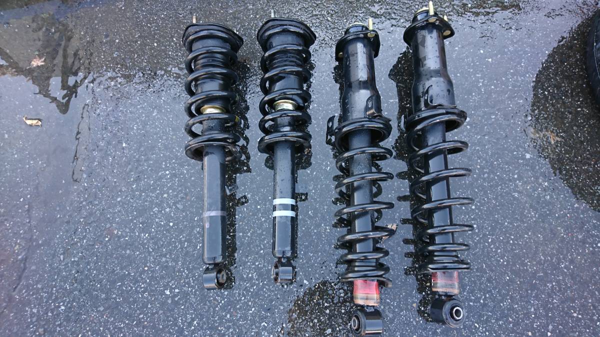 トヨタ ヴェロッサ 純正 サスペンション 1台分 JZX110 VR25 1JZ-GTE 