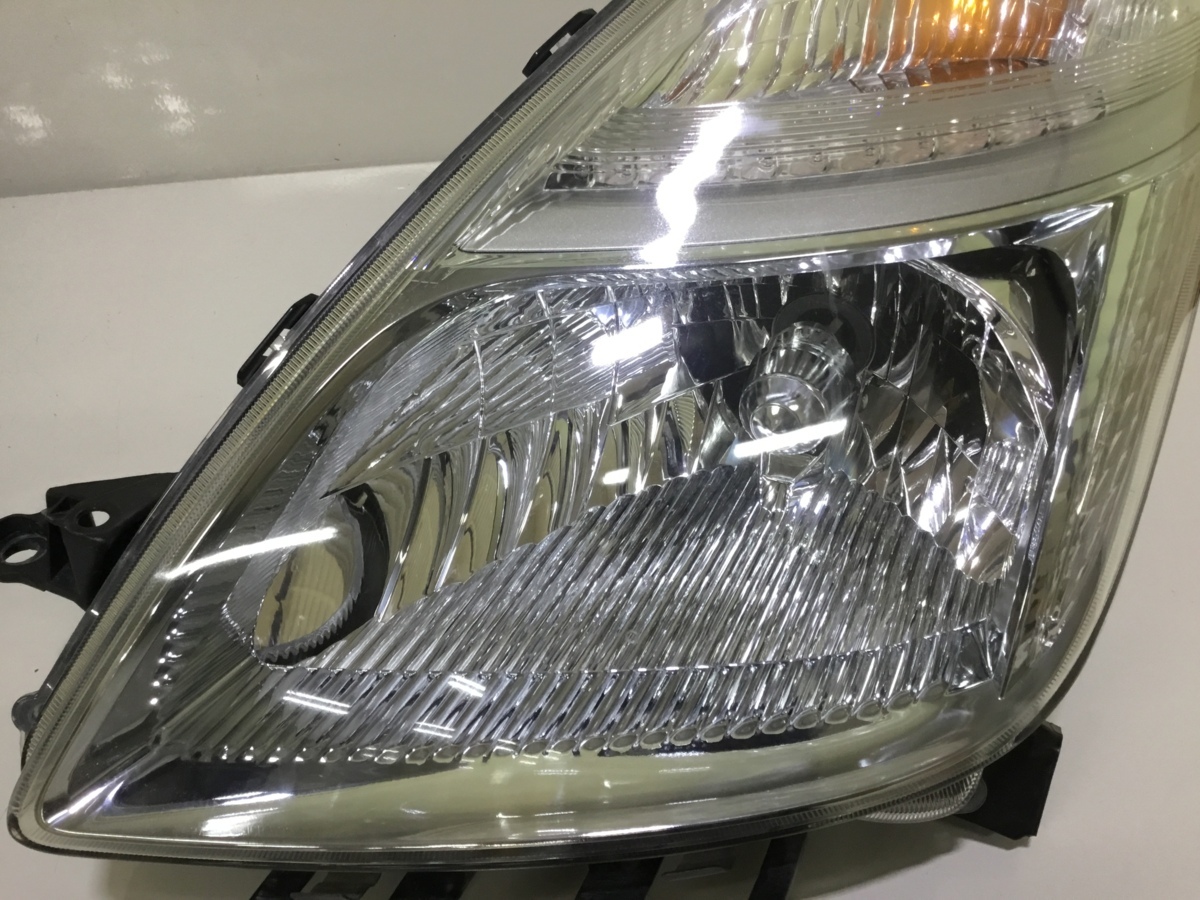 プリウス 後期 20プリウス HID US トヨタ NHW20後期純正USヘッドライト