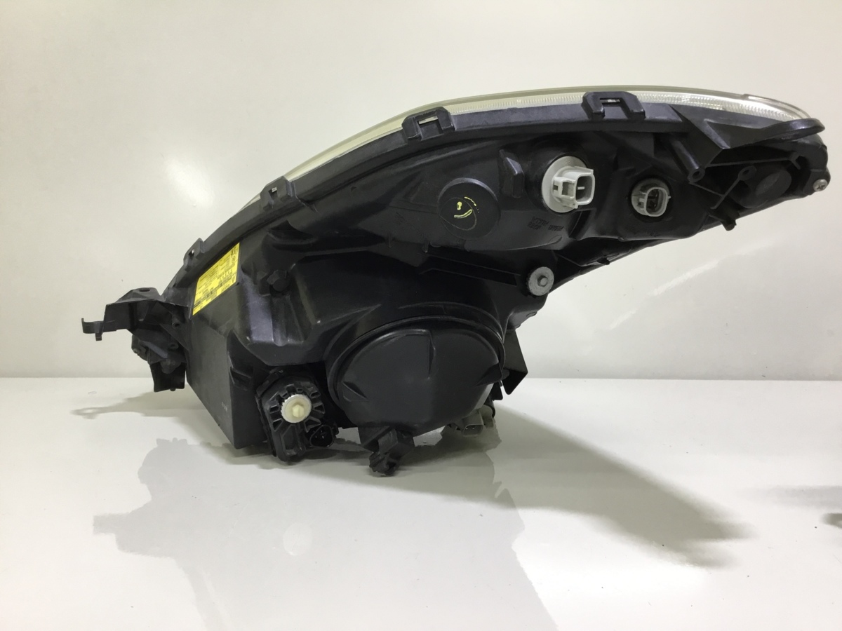 プリウス 後期 20プリウス HID US トヨタ NHW20後期純正USヘッドライト