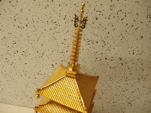 1110148s【金属製 五重塔 置物】中古品/金メッキ/H47cm程/仏塔 