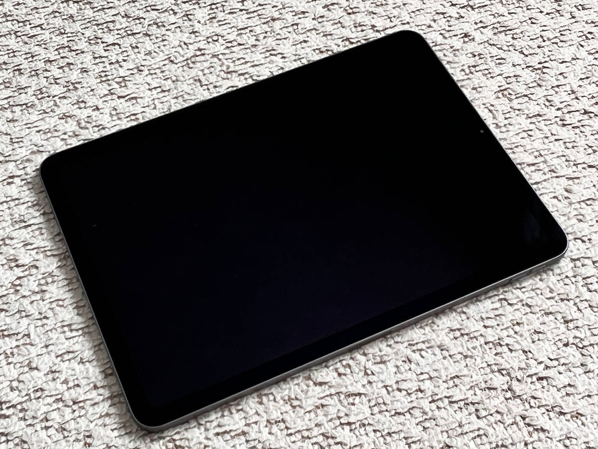 美品】iPad Air 10.9インチ 第4世代 2020年秋 モデル Wi-Fi 64GB スペース