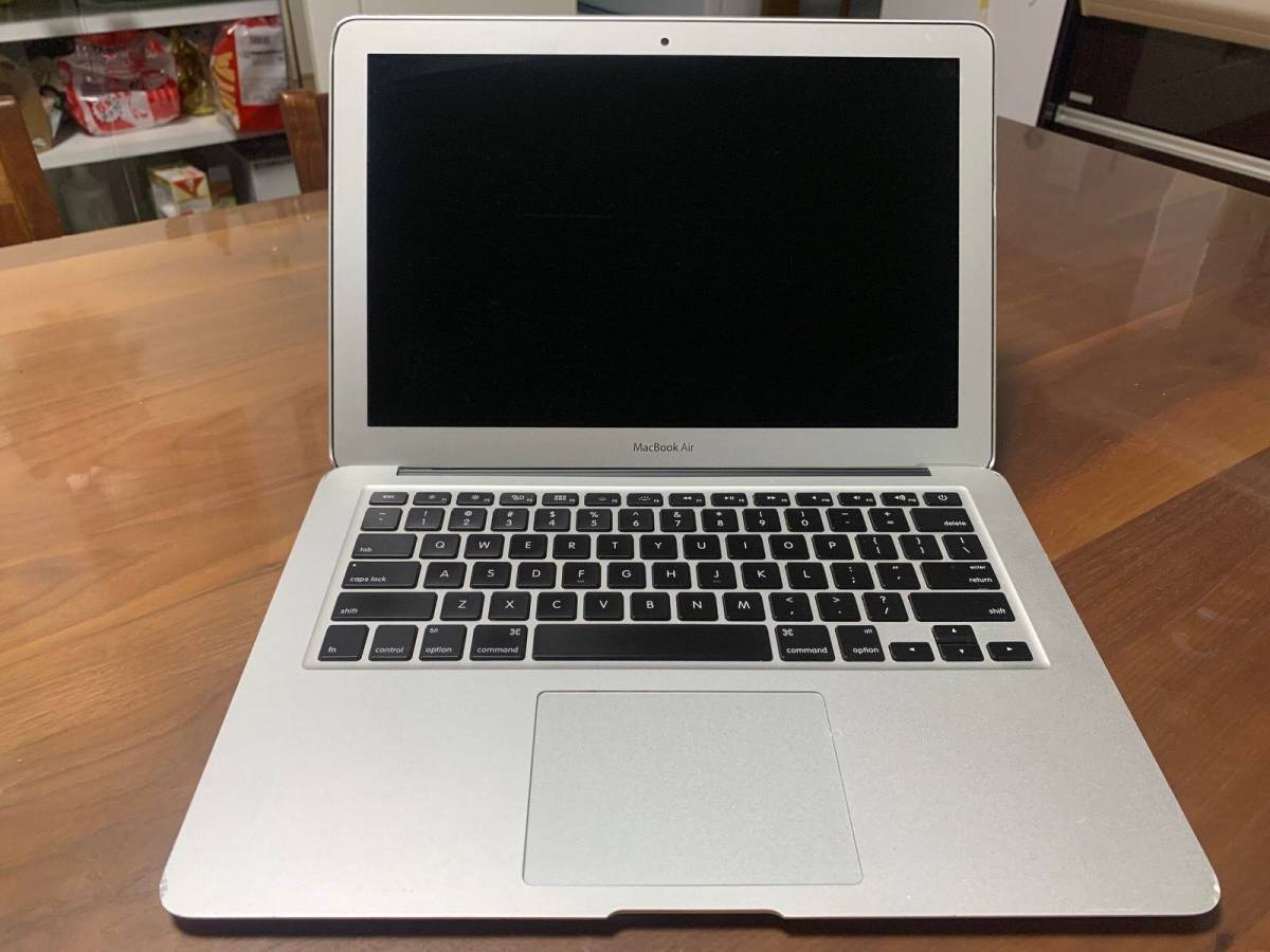 MacBook Air Apple - 13-inch Review Support Review: your model M4 