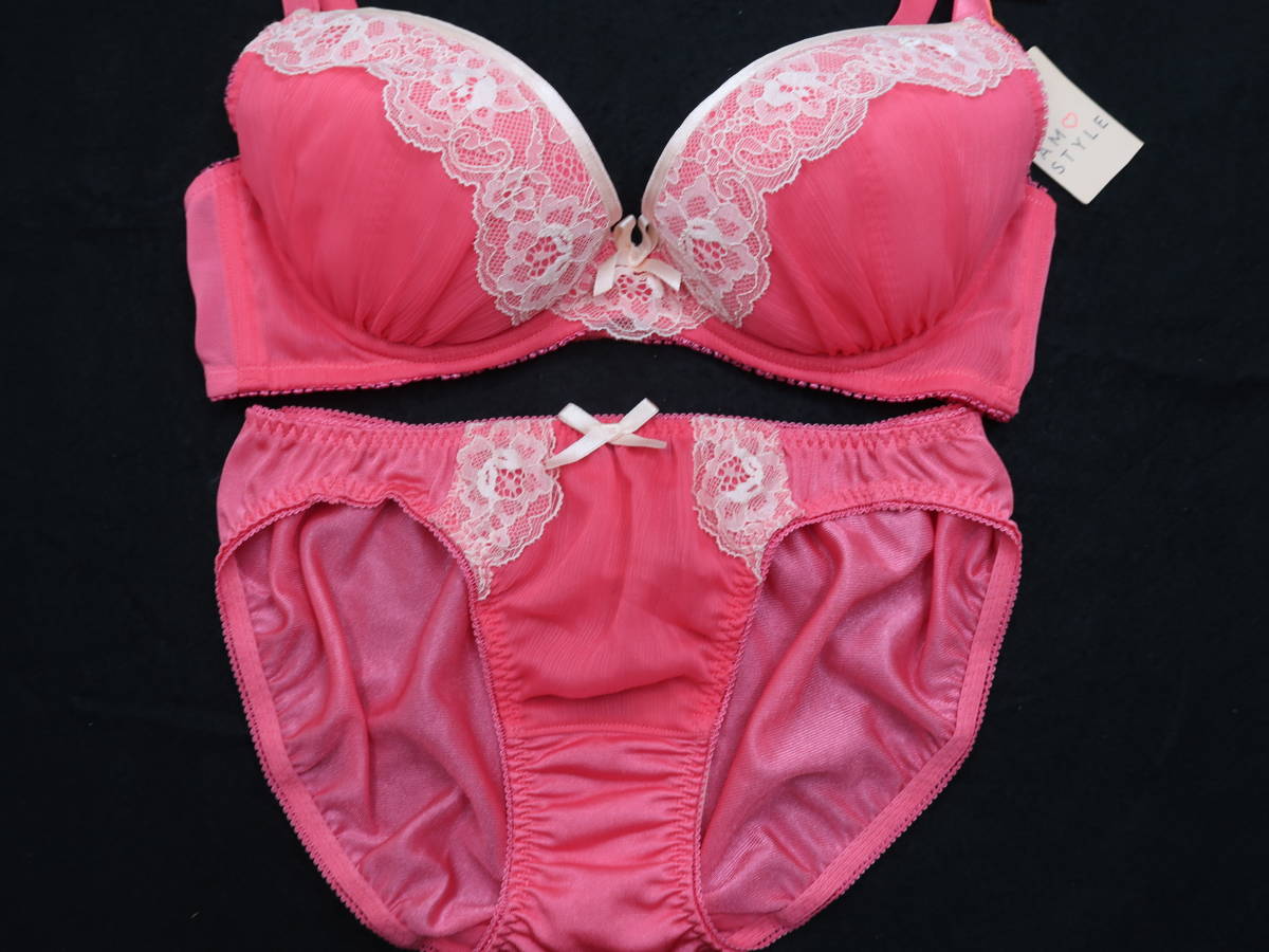 82☆D70-M トリンプ アモスタイル AMOSTYLE ブラジャーショーツ 82☆D70-M トリンプ アモスタイル AMOSTYLE ブラジャーショーツ