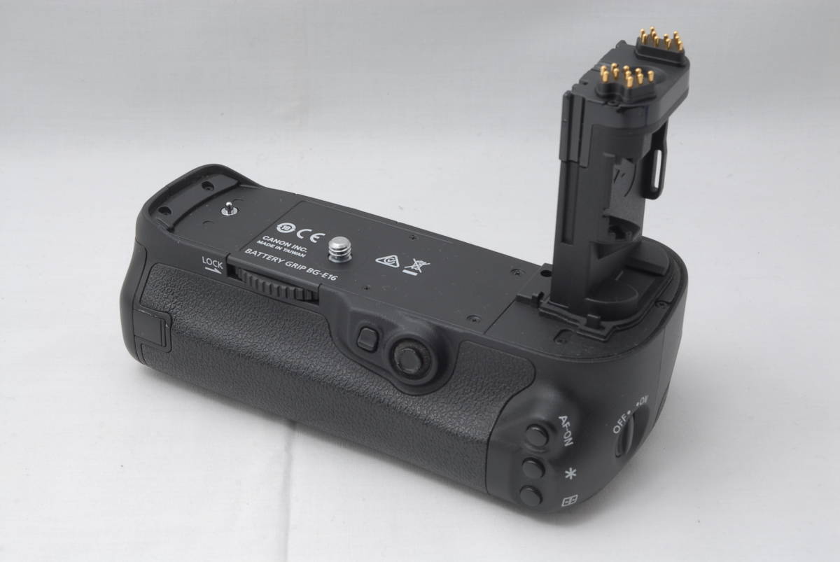 フジヤカメラ】難有り品 Rolleiflex 6008AF (Schneider AF-Xenotar PQS