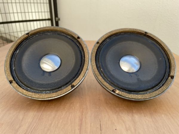 Hi.No JBL D208のプロバージョンです。 2110 アルニコ 8タイプ
