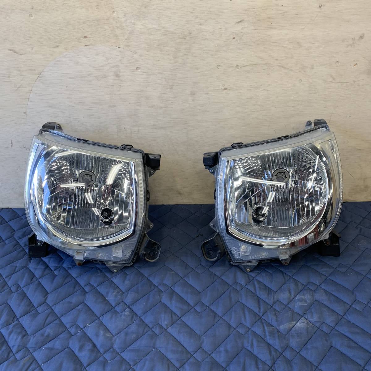  SUZUKI スズキ MRワゴン MF33S 純正 ヘッドライト ハロゲン 左右 112607I(ヘッドライト)｜売買されたオークション情報、yahooの商品情報をアーカイブ公開 - オークファン スズキ用