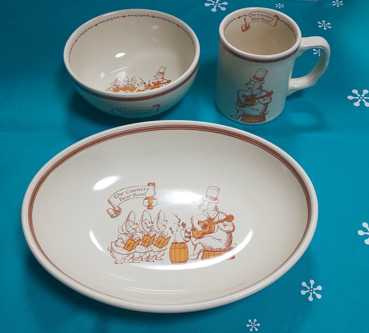 カントリーベアシアター ディズニーランド 食器３点セット ディズニーリゾート その他 売買されたオークション情報 Yahooの商品情報をアーカイブ公開 オークファン Aucfan Com