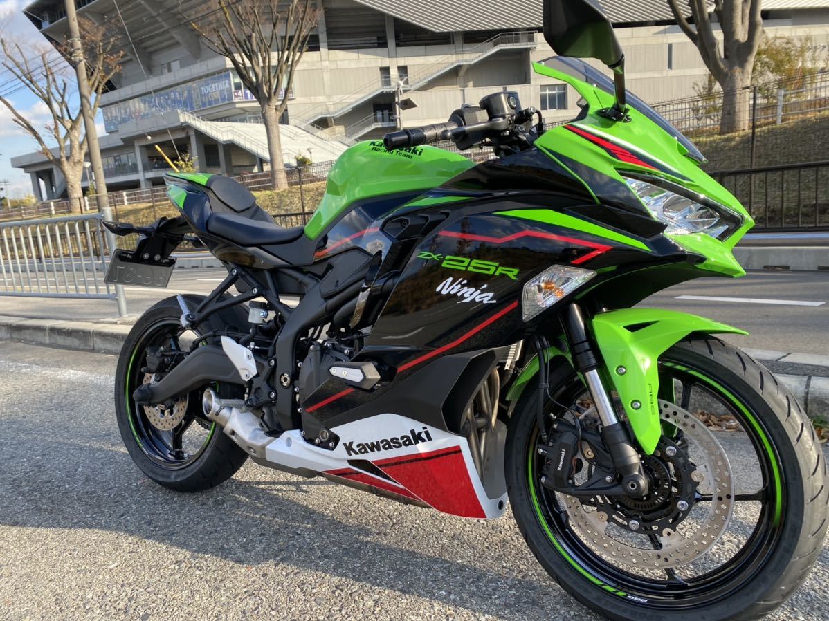 新型 カワサキ 2022年モデル ZX-25R SE KRT ETC2.0 シングルシート