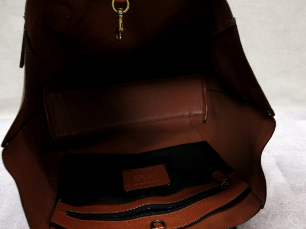 ○超美品○COACH コーチ○F49506○ハドソン○ロゴ型押し○レザー 本革 