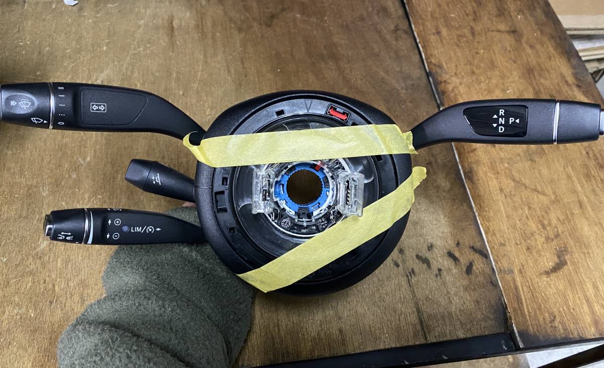 定番人気，お買い得 メルセデスベンツ GLC クーペ Cクラス シフトセレクター スイッチ レバー A205 900 89 12(ステアリング、ハンドル関連用品)｜売買されたオークション情報、yahooの商品情報をアーカイブ公開 - オ メルセデス・ベンツ用