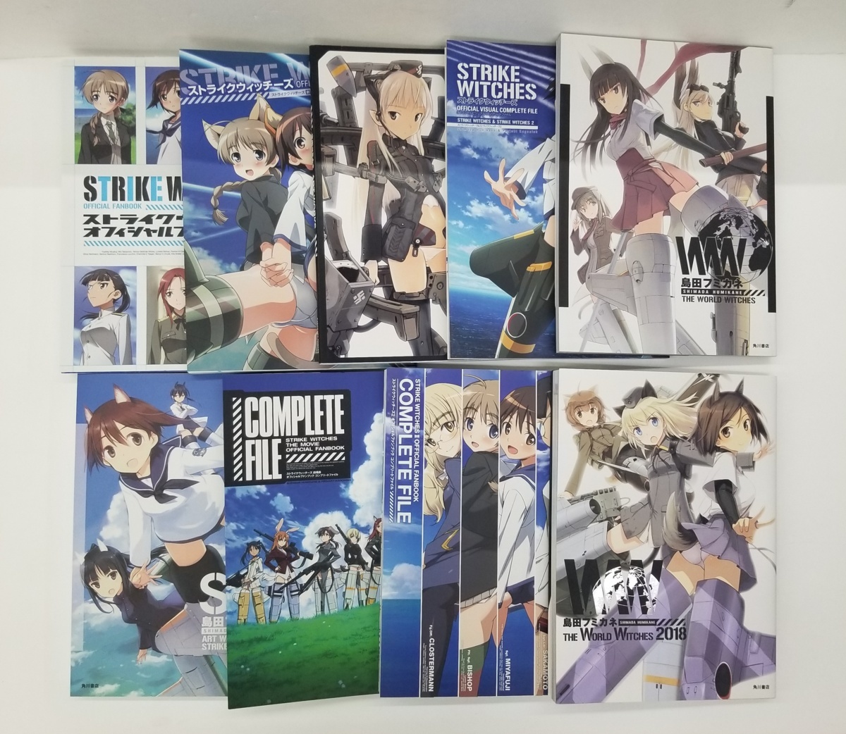 izu◇中古品◇ストライクウィッチーズ ファンブック+島田フミカネ 画集  