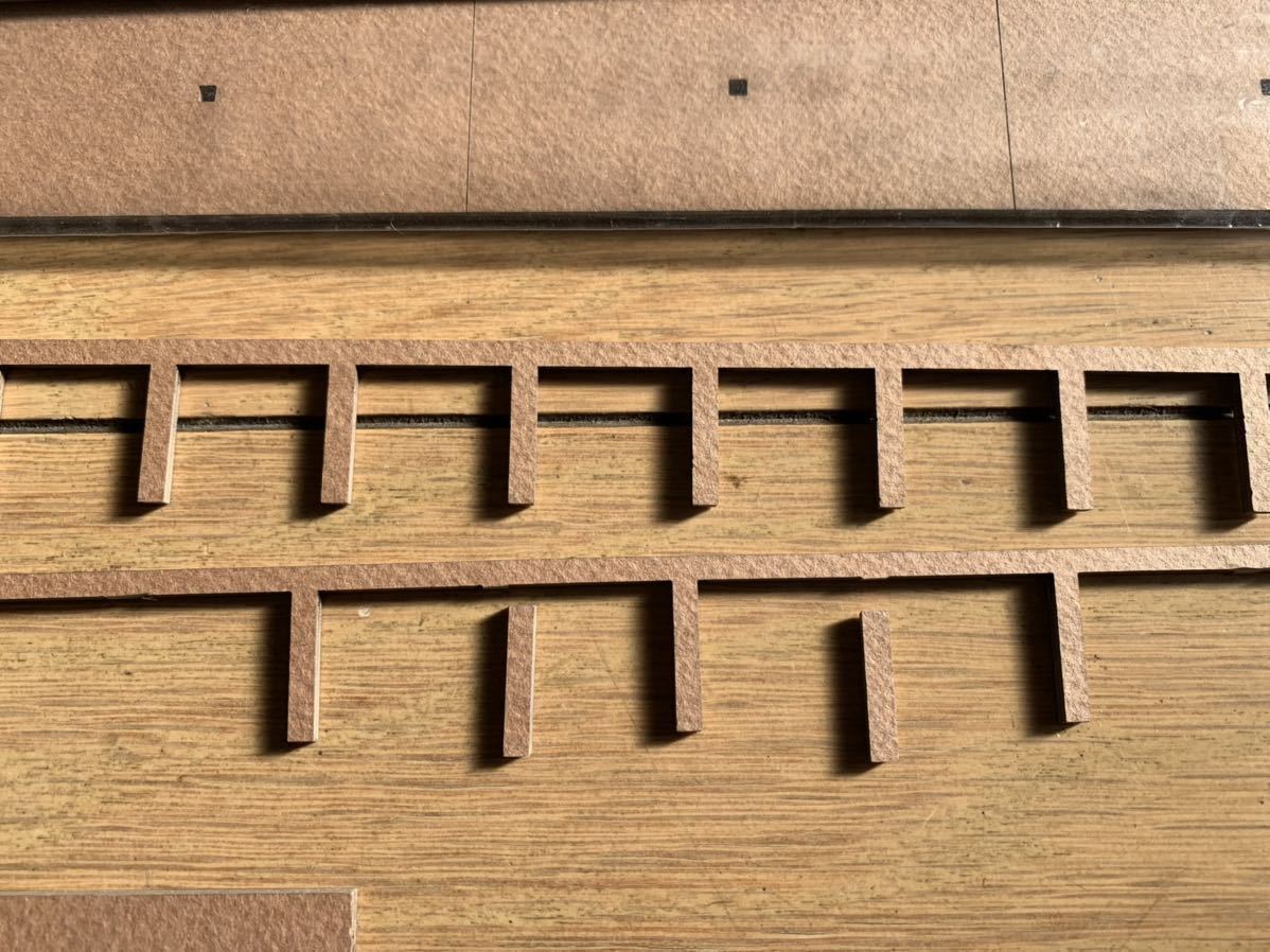 ヒルマモデル H/O 1/80鉄道模型ジオラマス用トラクチャーキット W屋根 