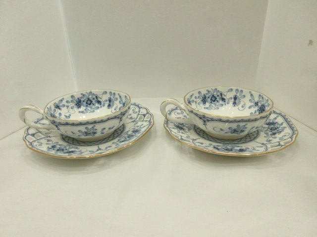 得価 ペア ティーカップ ソーサー セット NARUMI BONE CHINE ナルミ 2客 MADE IN JAPAN 洋食器 ブルー 花柄 紅茶 個人保管品(ティーカップ)｜売買されたオークション情報、yahooの商品情報をアーカイブ公開 - 茶器