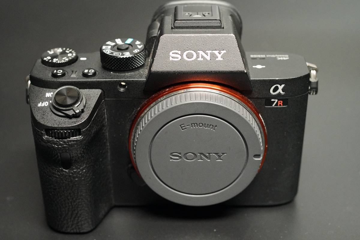 最終値下げ　SONY α7Rii 本体　付属品完備　バッテリーおまけ付き ソニー SONY α7RII A7RII α7R2 おまけ付き 【公式通販】