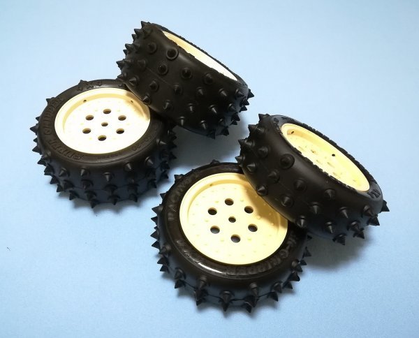 タミヤ 当時物 レア ピンスパイクタイヤ ホワイト前後セット ホット