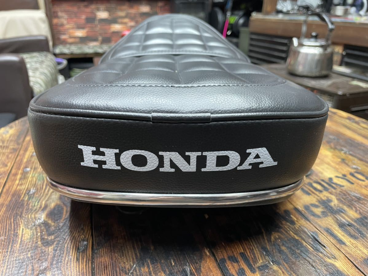 モ*ー様 ジャンク品‼️（ネジ取れ）ダックス125 シート　中古品　直せる方へ‼ ダックス純正シートあんこ抜き張替え品 訳あり 【公式通販】
