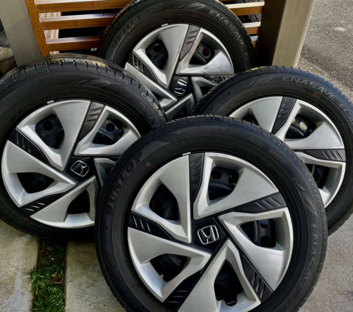 ホンダフリード185/65R15 純正スチール15×5.5J 114.3/5H ラジアル(純正 