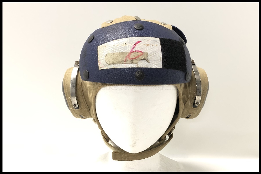 米軍 デッキクルーヘルメット FLIGHT DECK 緑 ミリタリー ホビー