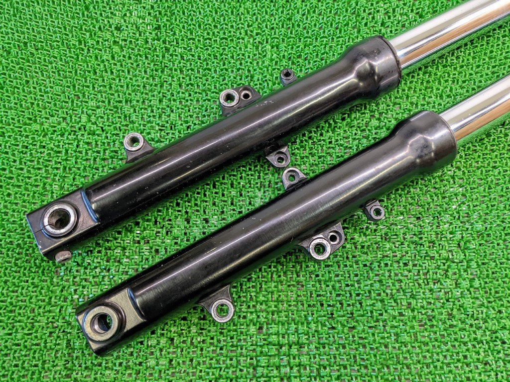 ■ヤマハ TRX850 純正 フロントフォーク 曲がり無し 4NX 検 TDM850 [R040106] フロントフォーク TRX850 ヤマハ フロントホイール 溝有タイヤ付 美