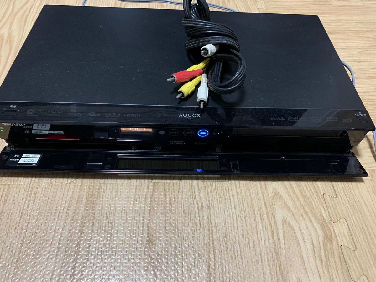 シャープ/SHARP/AQUOS BD-W1700 HDD/BDレコーダー 2番組同時録画 3D