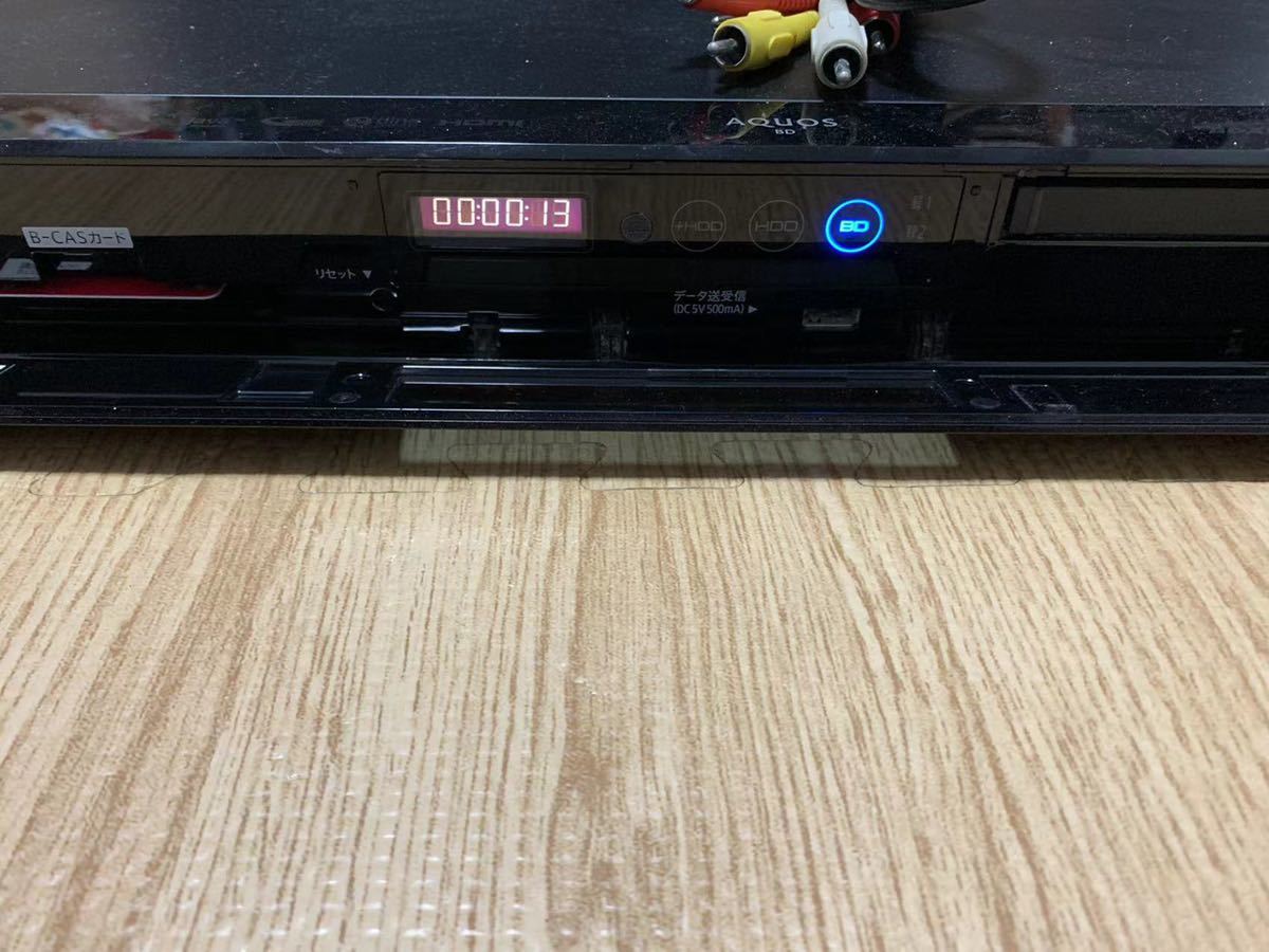 シャープ/SHARP/AQUOS BD-W1700 HDD/BDレコーダー 2番組同時録画 3D