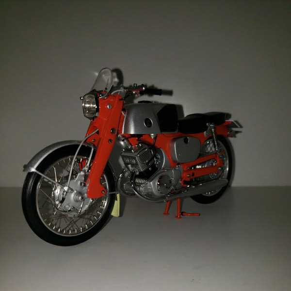 エブロ 1/10 ホンダ CB92 レッド/ブラック EBBRO(オートバイ)｜売買