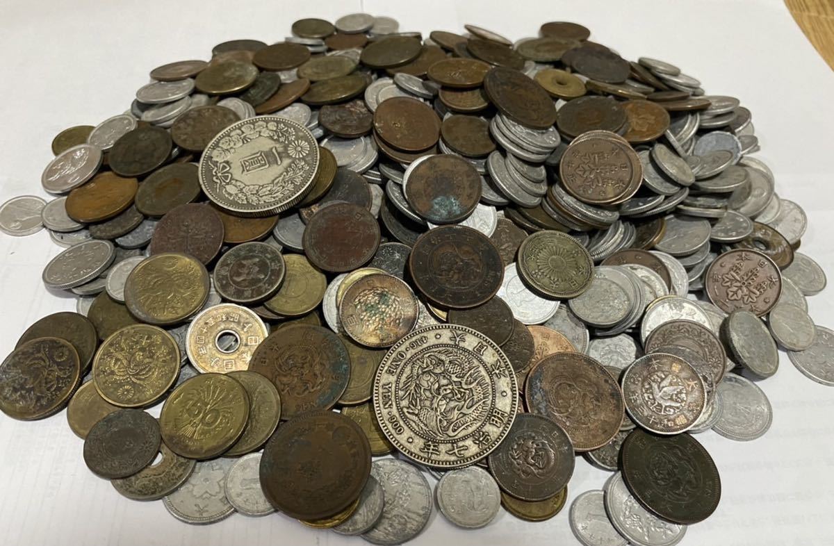 古銭 まとめ売り 約1.4kg 古銭 まとめ 1.4kg 銀貨 銅貨 黄銅貨 アルミ貨 いろいろ 無選別 貨幣