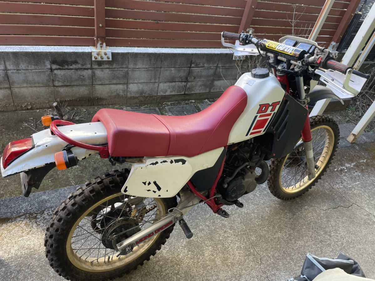 希少 ヤマハ DT200R 37F予備エンジン付き34x 【公式通販】