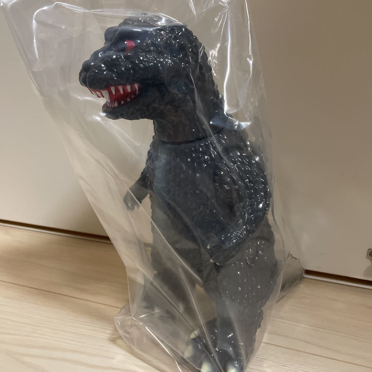 ラス1 安楽安作 ゴジラ 1954 シークレット ソフビ ラメ メディコムトイ