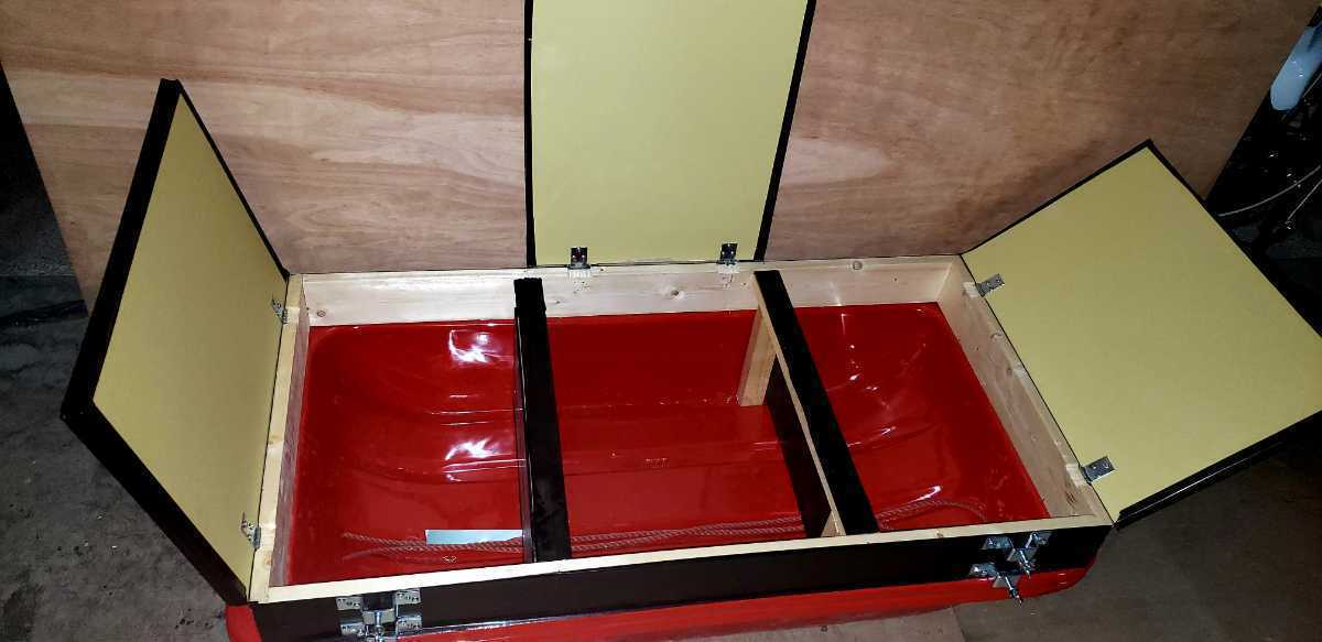 残り4台です。わかさぎ 釣り ソリ 大容量収納BOX 【公式通販】