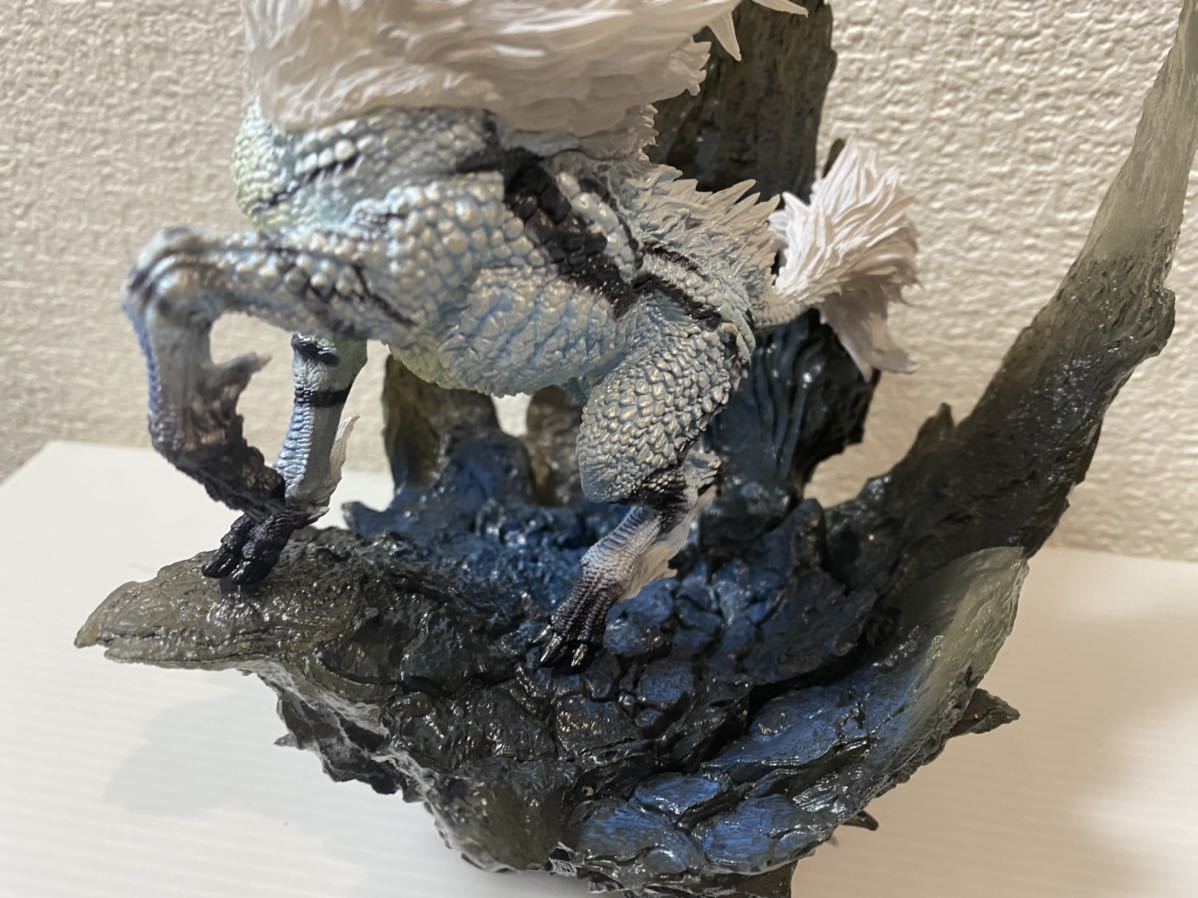 クリエイターズモデル カプコンフィギュアビルダー キリン亜種 モンスターハンター CAPCOM キリン 完成品 公式 |カプコンフィギュアビルダー イーカプコン フィギュア | カプコン - [復刻版]