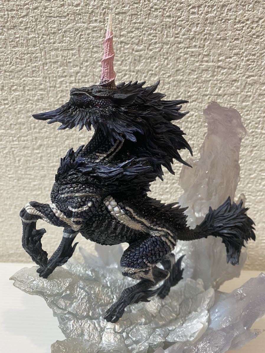 クリエイターズモデル カプコンフィギュアビルダー キリン亜種 モンスターハンター CAPCOM キリン 完成品 公式 |カプコンフィギュアビルダー イーカプコン フィギュア | カプコン - [復刻版]