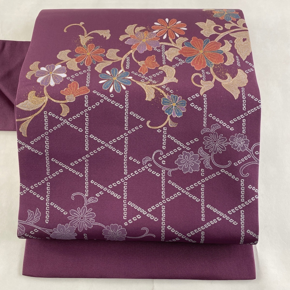【正規品，限定セール】 名古屋帯 秀品 花唐草 籠目 金彩 紫 正絹(仕立て上がり)｜売買されたオークション情報、yahooの商品情報をアーカイブ公開 - オークファン 仕立て上がり