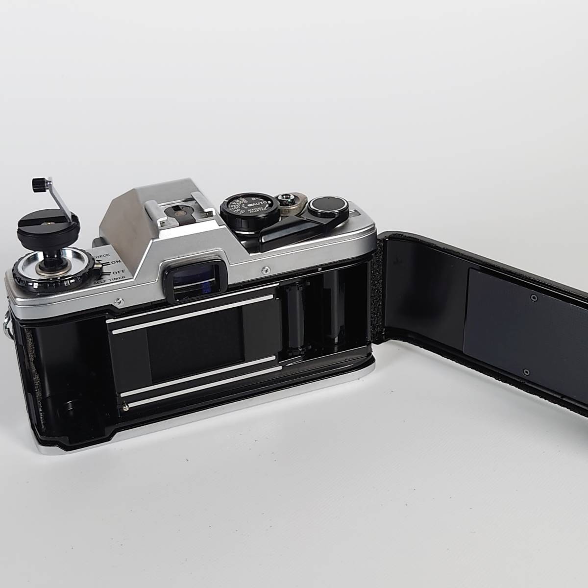 シャッター、メーターOK OLYMPUS OM-10 フィルム一眼レフカメラ F