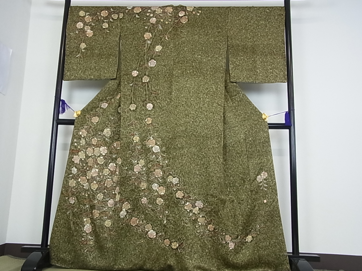  着物屋こころ 訪問着 作家物 絞り 辻が花 枝垂れ草花文 鈴乃屋扱い 正絹 逸品 sa5265(仕立て上がり)｜売買されたオークション情報、yahooの商品情報をアーカイブ公開 - オークファン 仕立て上がり