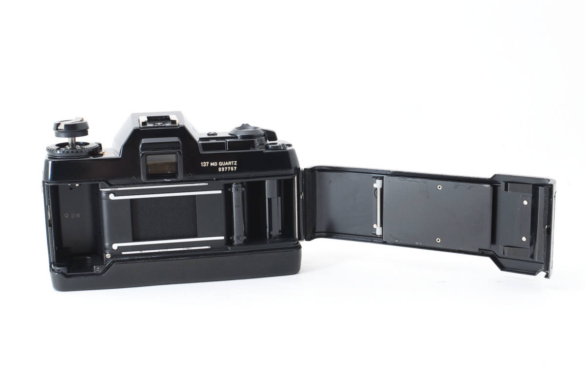 【ジャンク2台】CONTAX RTS / 137 MD QUARTZ ボディ ☆美品☆ コンタックス Contax 137 MD Quartz 一眼レフ MF フィルム