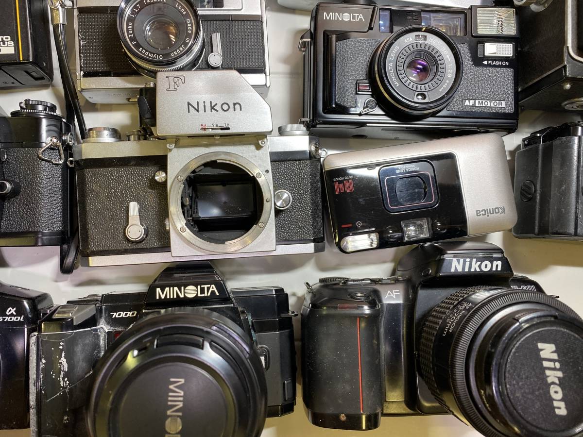 NikomatとOlympus フィルムカメラセットまとめ売り Nikon ニコン MINOLTA OLYMPUS pentax コンパクト ☆カメラ まとめて