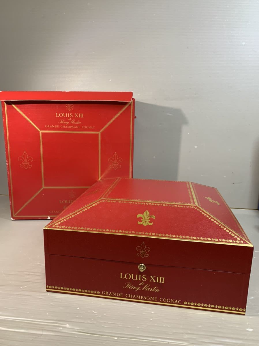K134 【Louis XⅢ REMY MARTIN ルイ13世 レミーマルタン 】 グラス 空